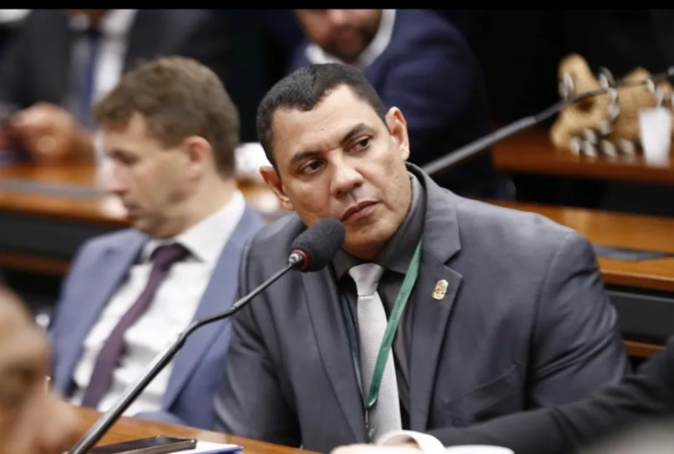 Propaganda eleitoral em igreja envolvendo Coronel Ulysses é alvo de nova denúncia