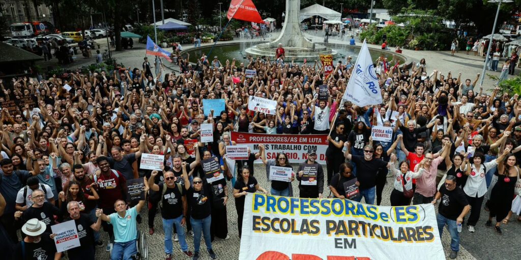 Professores de escolas particulares do Rio fazem greve de 24 horas