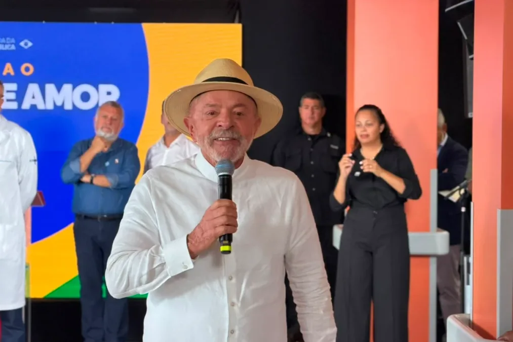 Em Barretos, Lula diz que SUS “ressurgiu das cinzas” e critica negacionismo