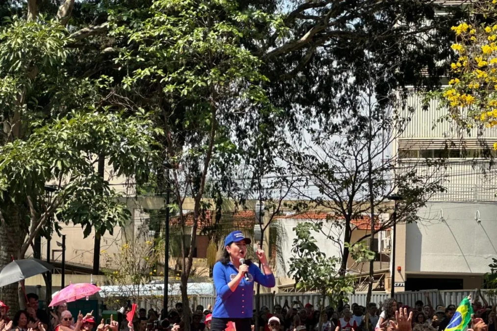 “Estamos em guerra”: Tebet convoca mulheres contra Flávio e Tarcísio