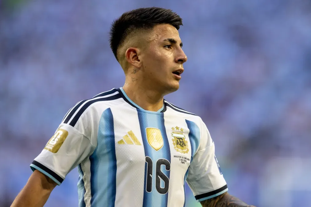 Ex-Botafogo é favorito para assumir camisa 10 de Lionel Messi na Argentina