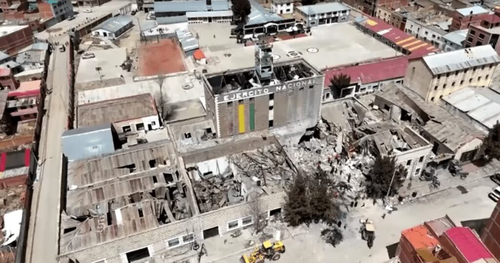 Explosão em base militar na Bolívia deixa nove mortos e 84 feridos