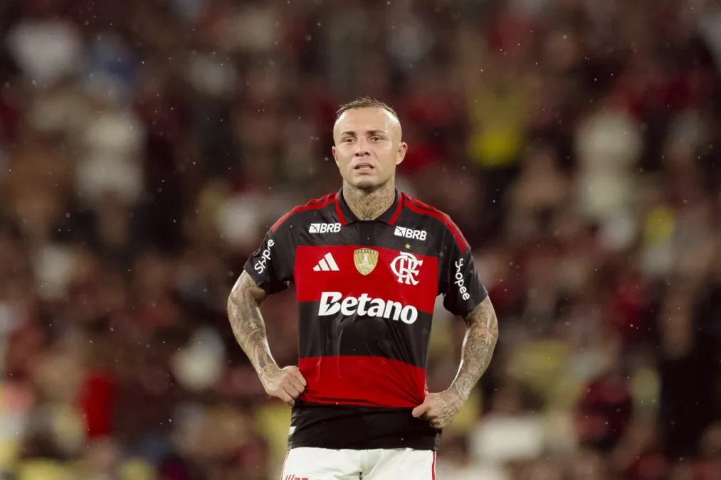 Flamengo libera Cebolinha da Libertadores para negociar transferência