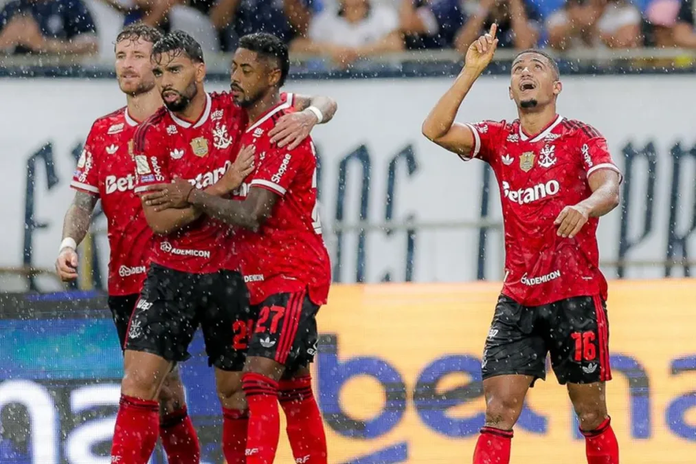 Flamengo vence Remo no Mangueirão e assume liderança do Brasileirão