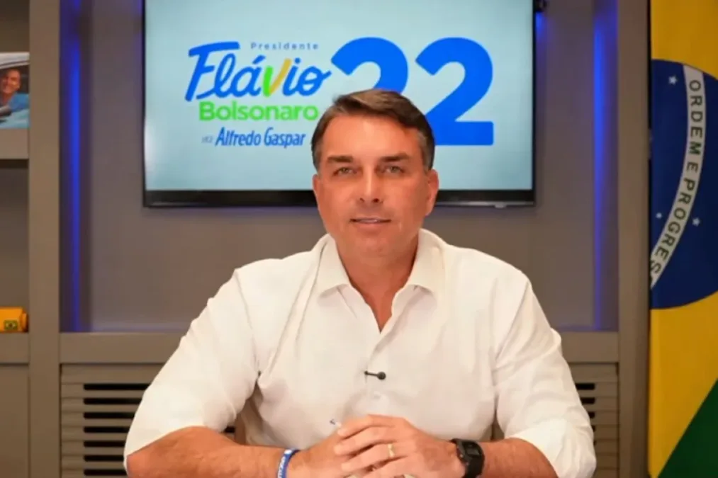 Flávio Bolsonaro planeja ato em Salvador; veja detalhes