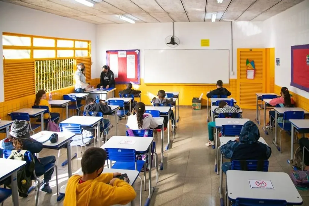 GDF nomeia mais de 2 mil professores para rede pública de Educação