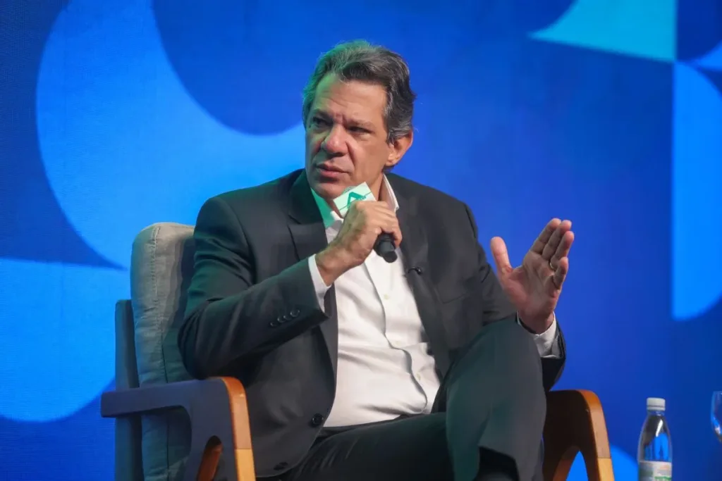 Haddad quer revisar contrato da Sabesp em até 180 dias caso seja eleito