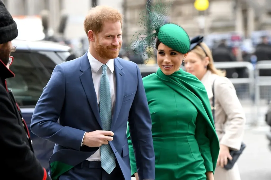 Harry e Meghan matriculam filhos em escola de mais de R$ 180 mil ao ano