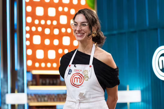 Após opinar prato acreano, participante avança e garante vaga na final do MasterChef