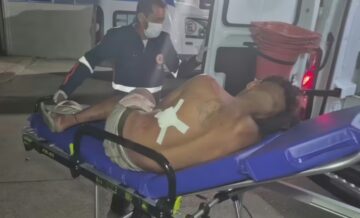 Atendimento do Samu a jovem esfaqueado em posto de combustível no Segundo Distrito de Rio Branco.