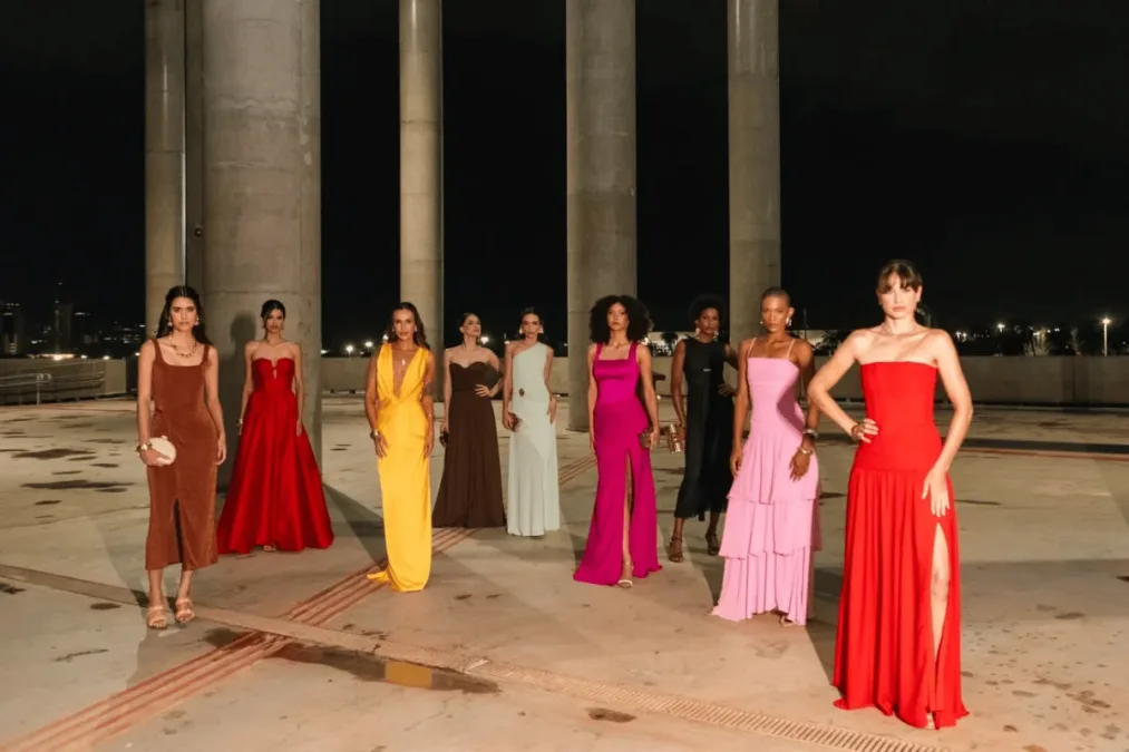 Louback, Naked e Amarante Brasil desfilam no Metrópoles Catwalk