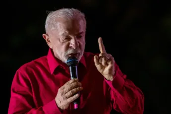 Lula ajusta tom contra Flávio e amplia "bondades" na reta final do 1º turno
