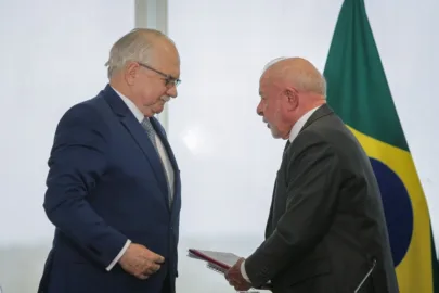 Lula pediu argumentos para defender o Supremo e ouviu invertida