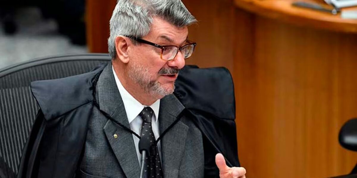 AGU pede ao STF perda do cargo de ministro acusado de assédio