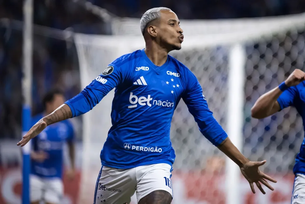 Matheus Pereira é o único meia do Brasil com 20 participações em gols