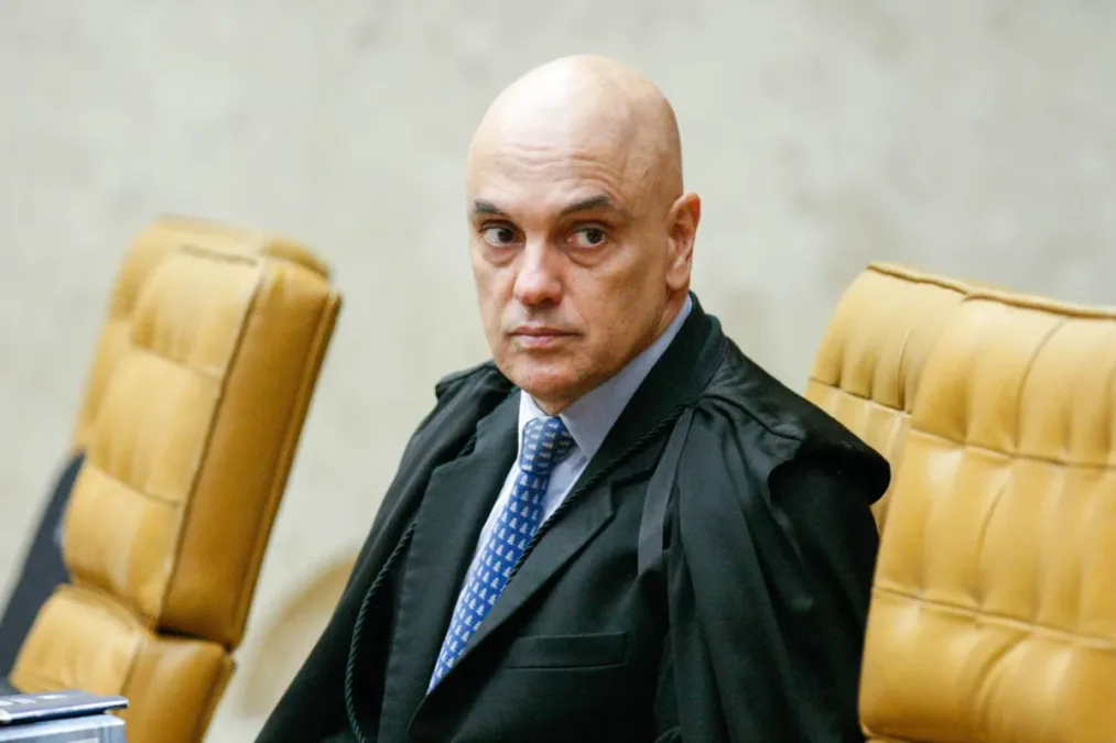 Edson Fachin tira Alexandre de Moraes da relatoria do inquérito das fake news e surpreende STF