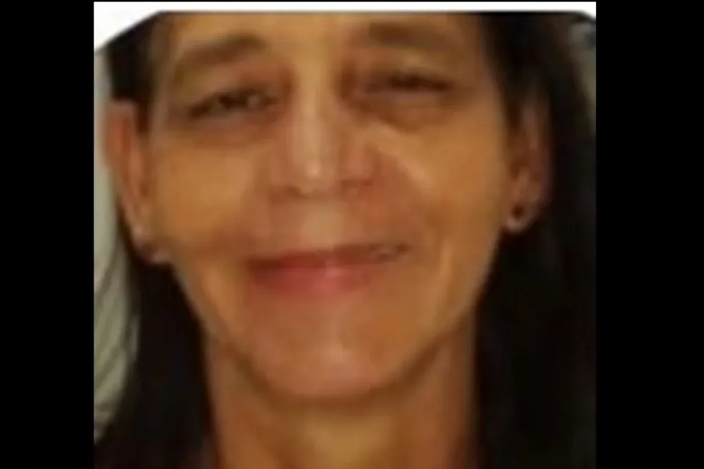 Mulher é encontrada morta com pedra na boca após ser espancada e torturada
