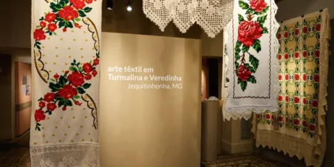 Museu do Folclore recebe bordados do Vale do Jequitinhonha