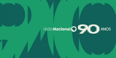Rádio Nacional celebra 90 anos com transmissões de momentos marcantes