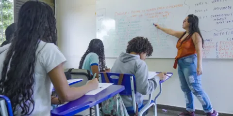 Número de professores jovens cai 31% em dez anos, aponta pesquisa