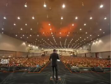 Multidão lota centro de evento do Ceará em evento gratuito do Bispo Bruno Leonardo
