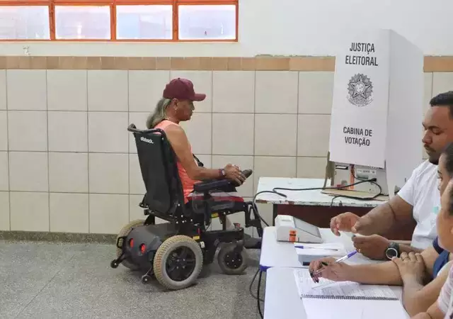 Transporte gratuito para eleitores com deficiência no Acre prazo termina nesta segunda