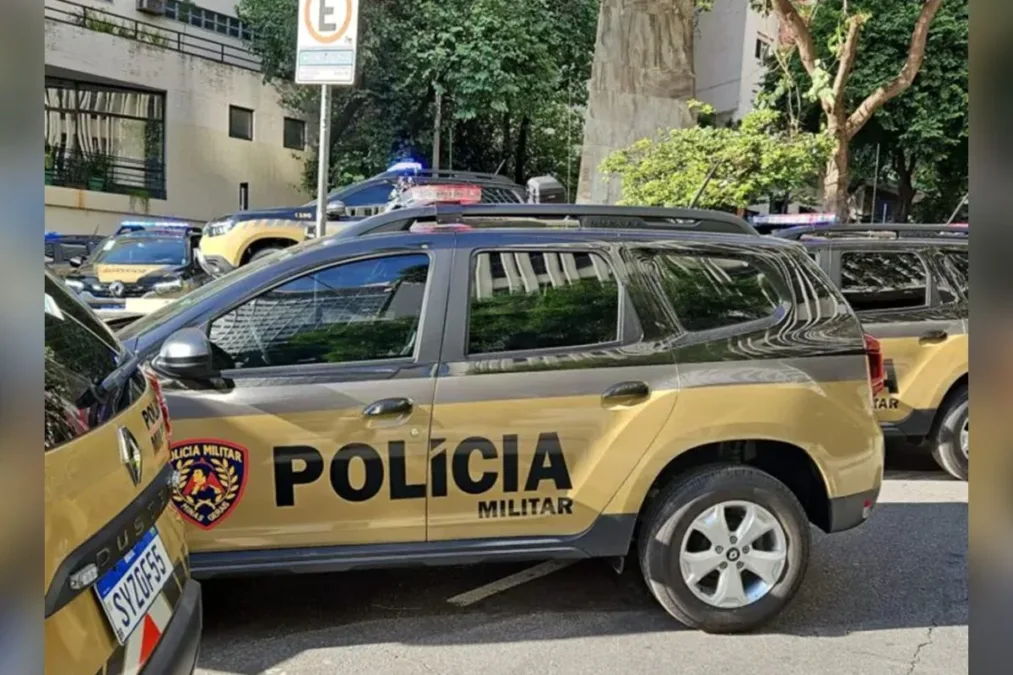 PM é baleado em luta com suspeito e apreende fuzil, munição e drogas em BH