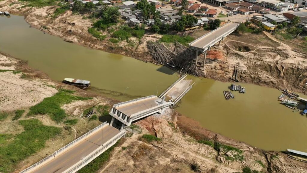 Retirada dos escombros da ponte de Sena Madureira pode ser autorizada nos próximos dias