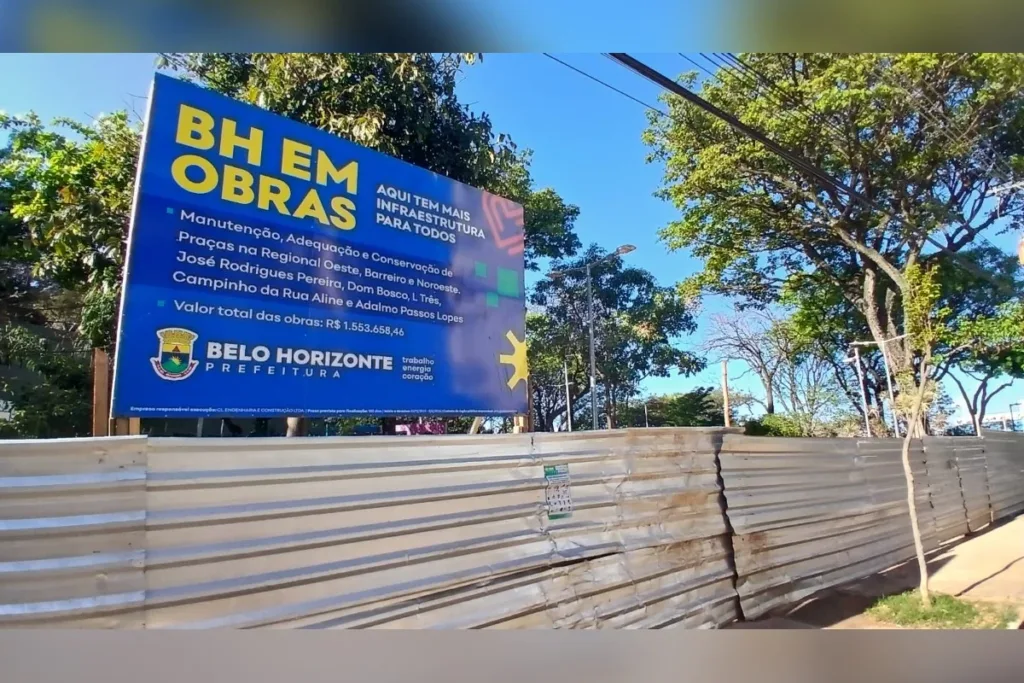 Praças de BH sofrem com reformas que não terminam e abandono