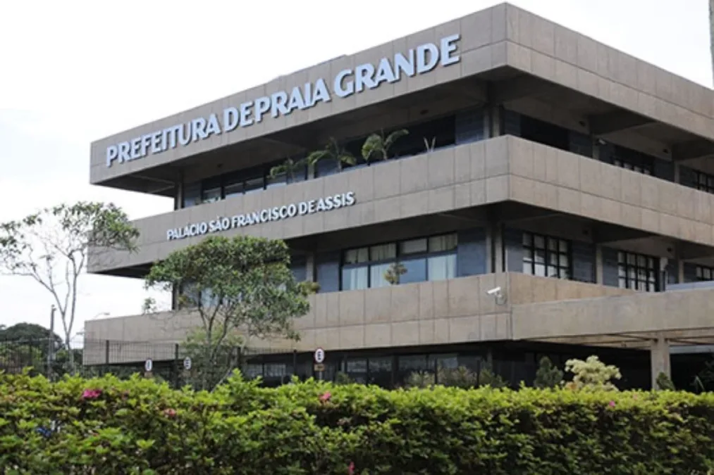 Prefeitura de Praia Grande é um dos alvos de operação contra esquema do PCC