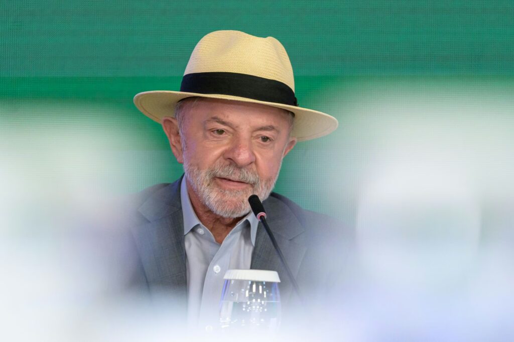Lula comemora aprovação de projeto que cria política para minerais críticos