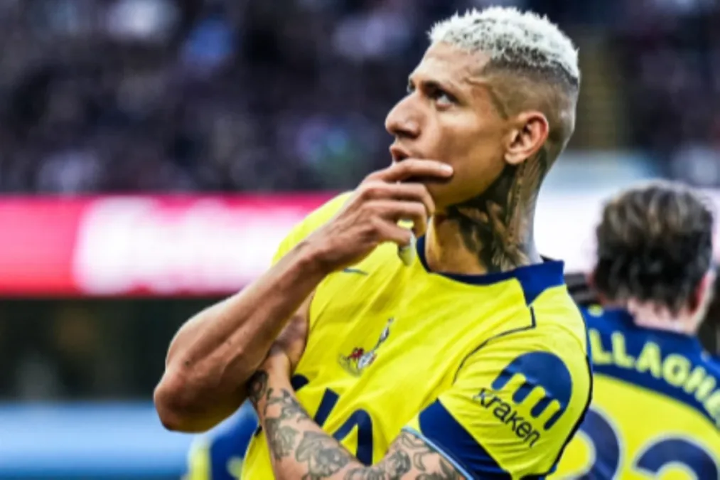 Richarlison topa ir para o mesmo time de Salah e vai triplicar salário
