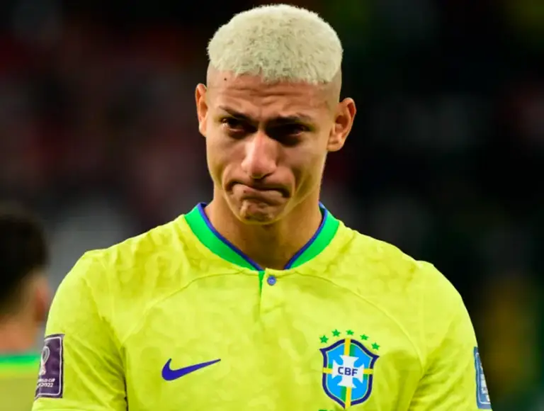 De volta ao Brasil? Richarlison avalia alternativas após impasse na Europa; veja cenário