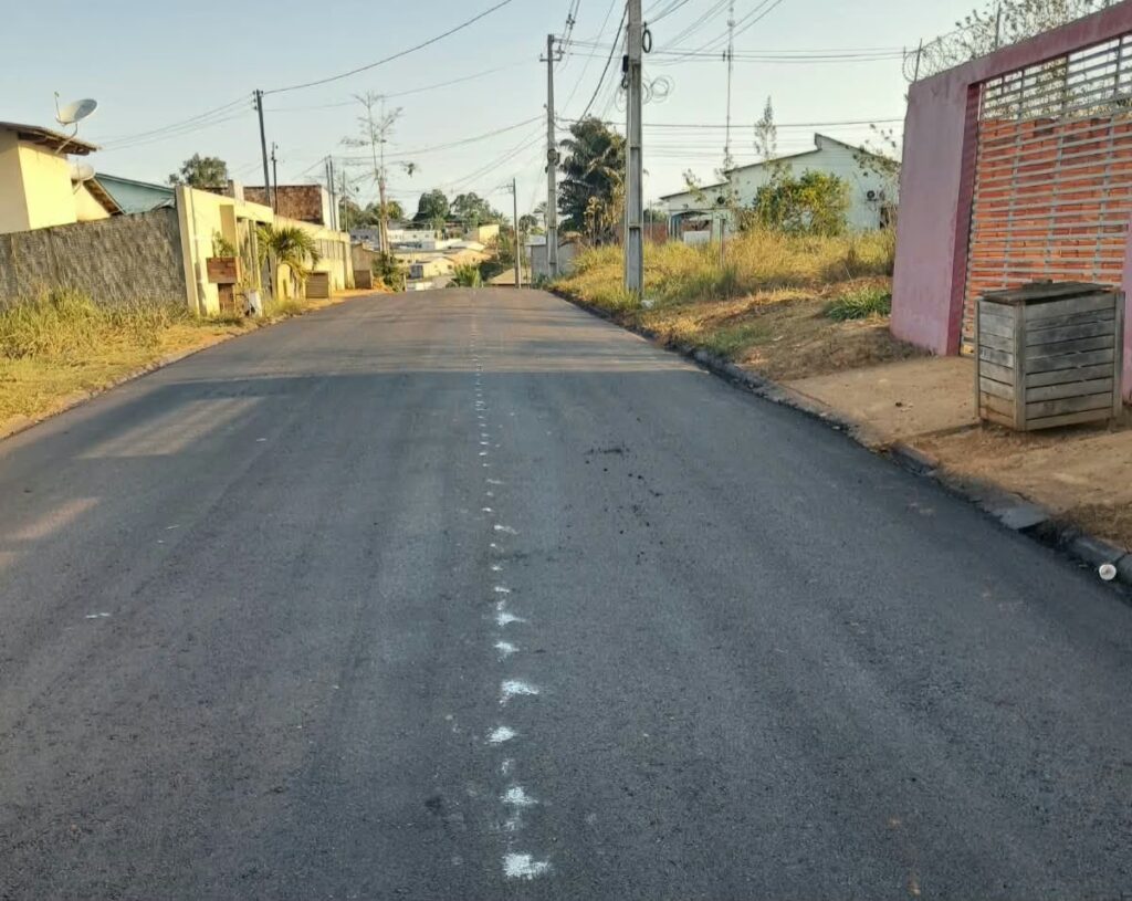 Pavimentação da rua Manoel Firmino no Jardim Primavera em Sena Madureira