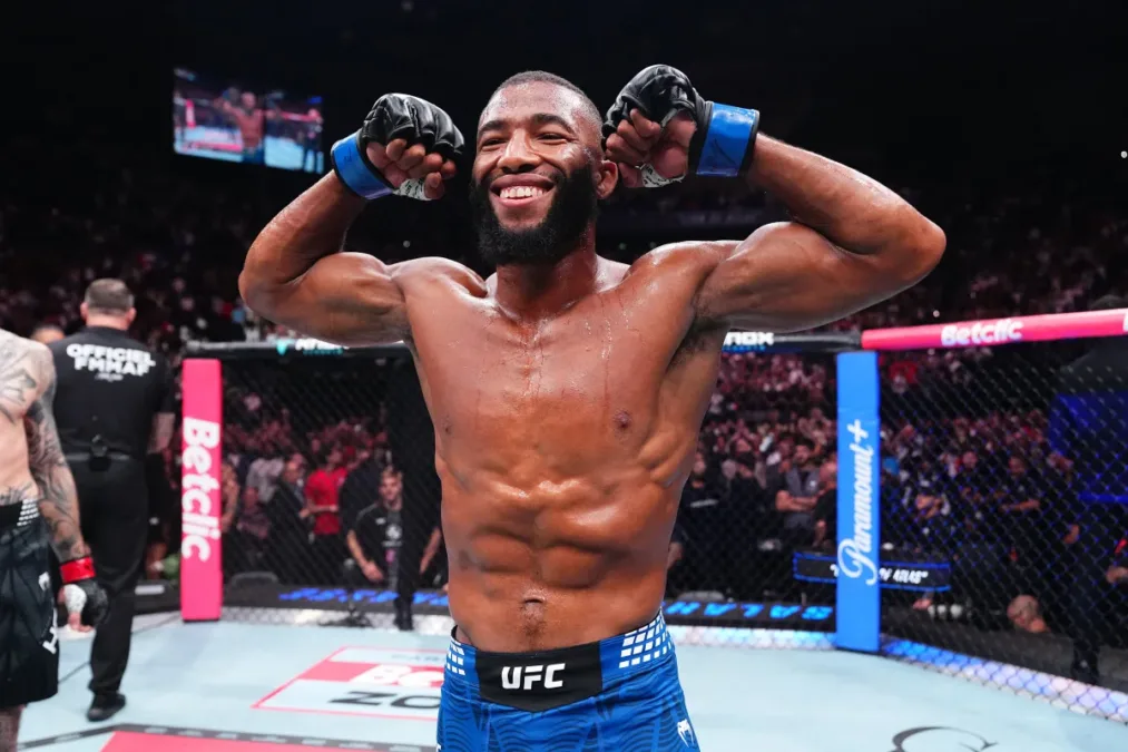 Salahdine Parnasse vence neozelandês Dan Hooker no UFC Paris