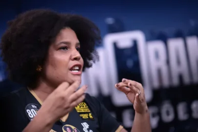Samara Martins defende soberania no debate Metrópoles/Inteligência Ltda