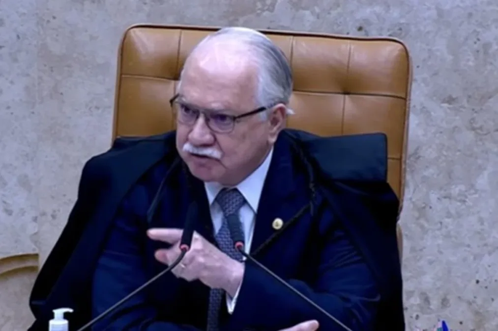 Sangria institucional: Fachin expõe tribunal a dias da eleição