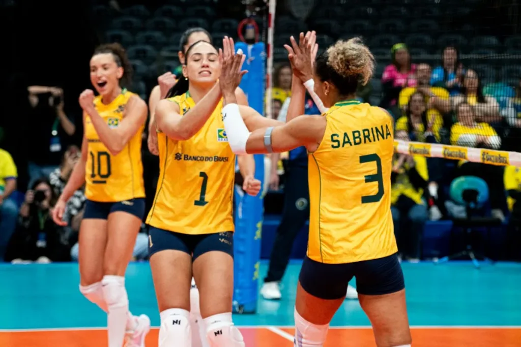 Seleção Brasileira de Vôlei Feminino derrota a Venezuela por 3 x 0