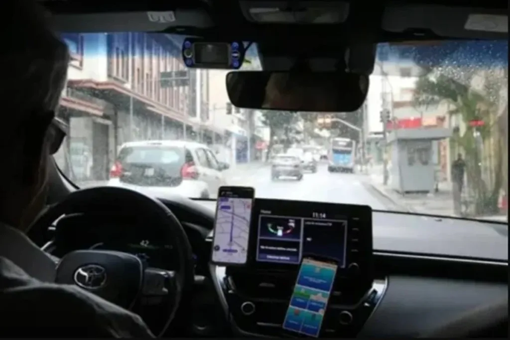 Senacon vai apurar falhas da Uber e da 99 no atendimento a idosos e PCDs