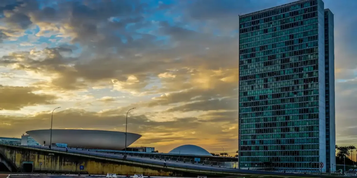 Fim da escala 6×1 no Senado: oposição obstrui e votação é adiada para depois das eleições