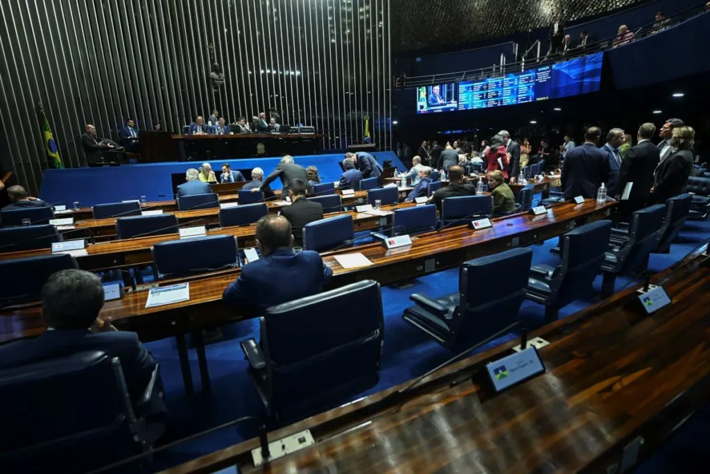 Senado aprova incentivos para exploração de minerais críticos no Brasil