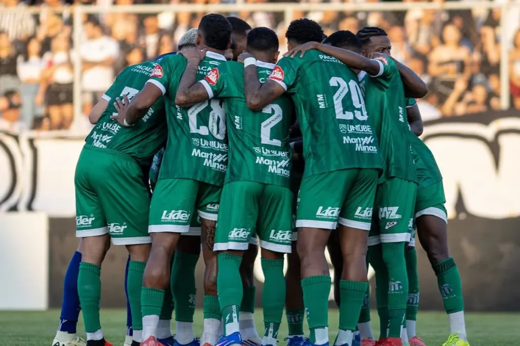 Série D ZeroUm: Uberlândia-MG mantém feito nas idas e se aproxima do título