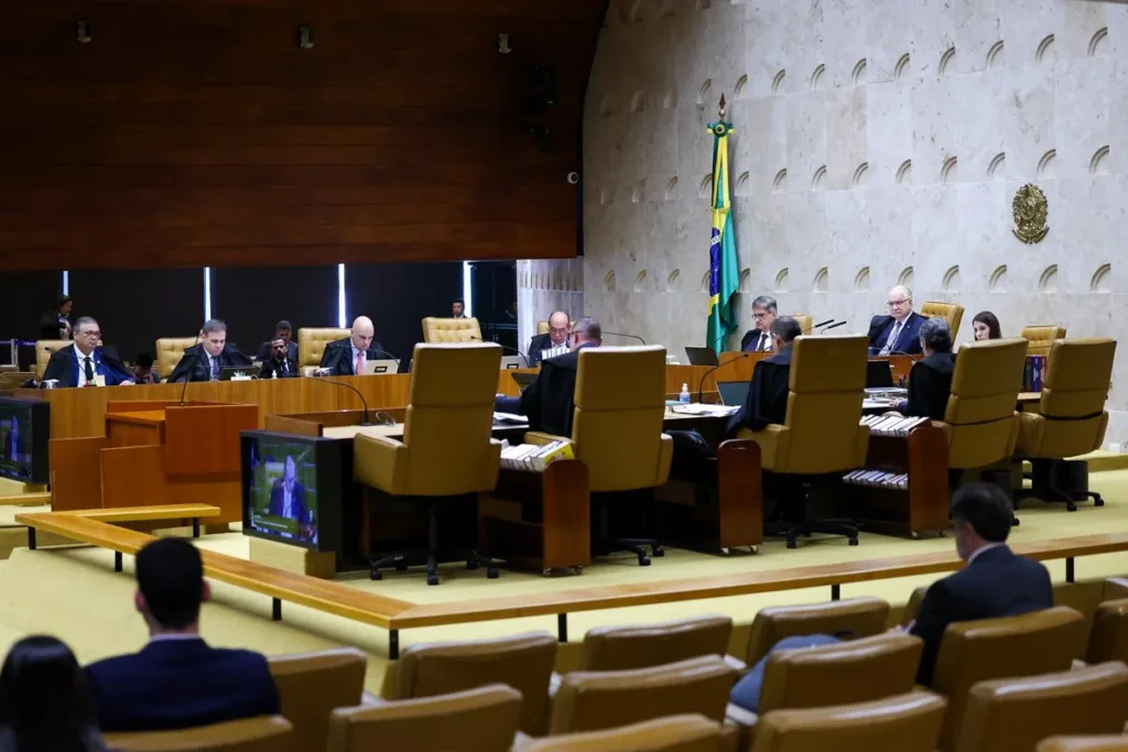 STF terá raio X e celulares lacrados em sessão sobre mensagens para Moraes