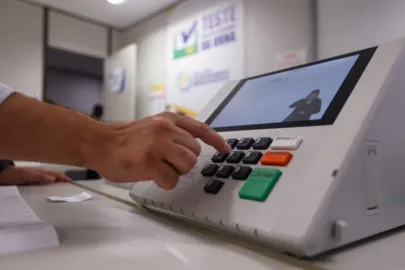 Debates sobre Inteligência Artificial
