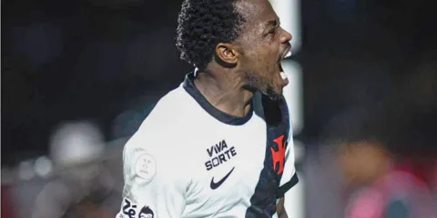 Vasco e Palmeiras avançam e se enfrentam na semi da Copa do Brasil