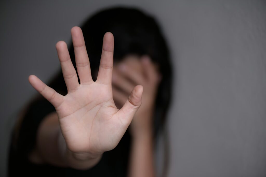 Mulheres sem rendimento concentram registros de violência doméstica no Acre em 2026